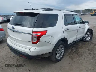 2014 Ford Explorer XLT with VIN 1FM5K7D87EGC11103, listed as a IAAI auction lot 41754353 with 143,368 mi miles. Bid and sale history available at carsss.com. Image 4.