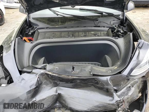 2024 Tesla Model Y Long Range z VIN 7SAYGDEE9RA293776, wystawiony jako Copart lot #51289225 z przebiegiem 12 990 mil mil oraz Szkoda całkowita • Salvage title. Historia ofert i sprzedaży dostępna na DreamBid. Obrazek 11.