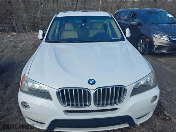 2011 BMW X3 28i with VIN 5UXWX5C52BLK59471, listed as a IAAI auction lot 41245998 with 216,204 mi miles. Bid and sale history available at carsss.com. Image 6.