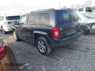 2016 Jeep Patriot Sport with VIN 1C4NJPBB5GD561310, listed as a IAAI auction lot 41502009 with 115,017 mi miles and . Bid and sale history available at carsss.com. Image 3.