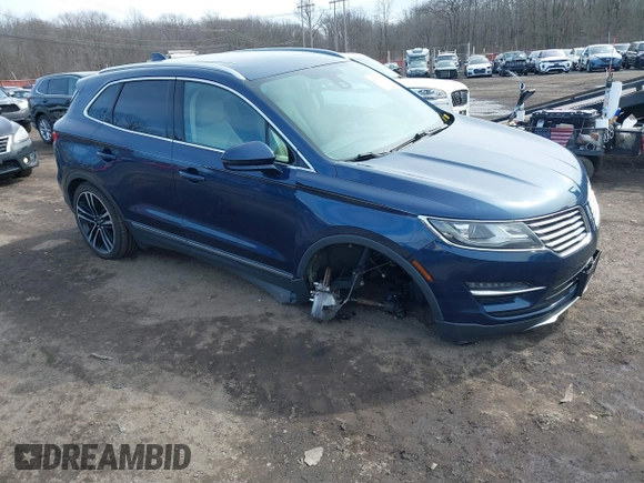 2017 Lincoln MKC Reserve z VIN 5LMTJ3DH0HUL70096, wystawiony jako IAAI lot #41621892 z przebiegiem 115 071 mil mil oraz . Historia ofert i sprzedaży dostępna na DreamBid. Obrazek 1.