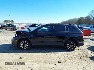 2022 Volkswagen Tiguan S with VIN 3VV0B7AX8NM109097, listed as a IAAI auction lot 41357488 with 67,492 mi miles. Bid and sale history available at carsss.com. Image 14.