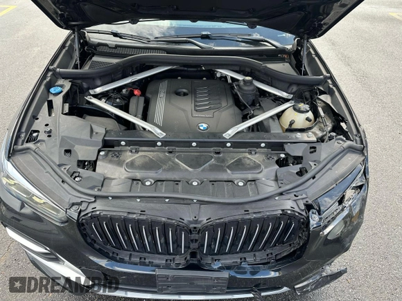 2019 BMW X5 xDrive40i with VIN 5UXCR6C59KLL00813, listed as a Copart auction lot 52580175 with 90,644 mi miles and Clean Title. Bid and sale history available at carsss.com. Image 8.