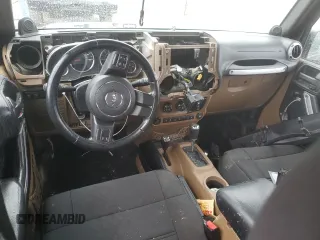 2011 Jeep Wrangler Unlimited Rubicon z VIN 1J4BA6H16BL615993, wystawiony jako Copart lot #55420275 z przebiegiem 200 403 mil mil oraz Szkoda całkowita • Salvage title. Historia ofert i sprzedaży dostępna na DreamBid. Obrazek 8.