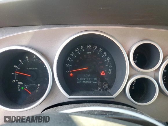 2010 Toyota Sequoia Platinum with VIN 5TDDY5G19AS034300, listed as a Copart auction lot 44130545 with 298,881 mi miles and Salvage Title. Bid and sale history available at carsss.com. Image 9.