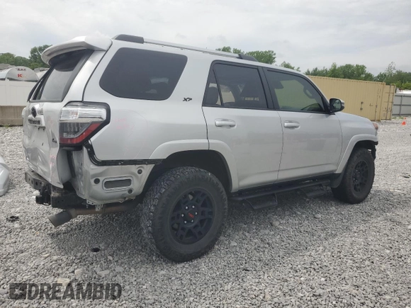 2021 Toyota 4Runner SR5 Premium with VIN JTENU5JR1M5839289, listed as a Copart auction lot 61152615 with 54,818 mi miles and Salvage title. Bid and sale history available at DreamBid. Image 3.