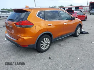 2017 Nissan Rogue SL with VIN JN8AT2MT7HW395481, listed as a IAAI auction lot 42451406 with 57,110 mi miles and . Bid and sale history available at DreamBid. Image 4.