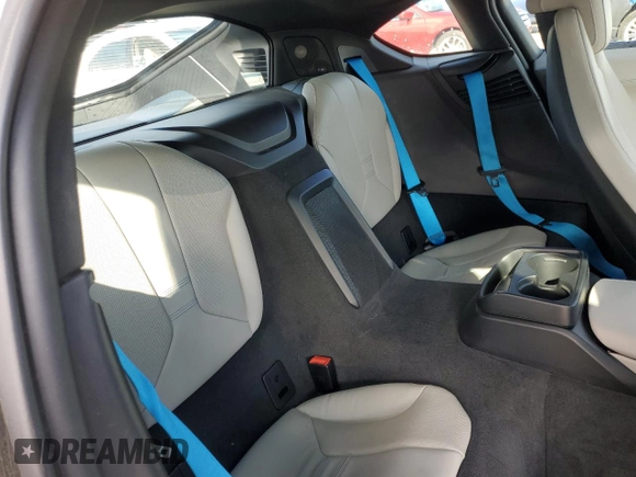 2015 BMW i8 z VIN WBY2Z2C51FV392465, wystawiony jako Copart lot #46313565 z przebiegiem Nie podano mil oraz Czysty tytuł • Clean title. Historia ofert i sprzedaży dostępna na DreamBid. Obrazek 10.