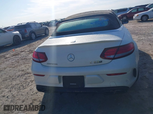 2018 Mercedes-Benz C 63 S AMG with VIN WDDWK8HB6JF622390, listed as a IAAI auction lot 40542462 with Not Provided miles and . Bid and sale history available at carsss.com. Image 15.