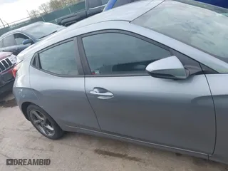 2019 Hyundai Veloster 2.0 with VIN KMHTG6AF0KU017161, listed as a IAAI auction lot 42104203 with 92,420 mi miles. Bid and sale history available at carsss.com. Image 13.