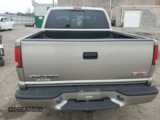 2004 GMC Sonoma SLS with VIN 1GTDT13X94K128934, listed as a Copart auction lot 82007464 with 120,884 mi miles and Salvage Title. Bid and sale history available at carsss.com. Image 5.