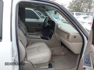 2004 GMC Yukon XL SLT with VIN 1GKEC16Z94J313593, listed as a IAAI auction lot 41632013 with 225,624 mi miles. Bid and sale history available at carsss.com. Image 5.