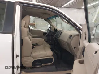 2005 Ford F-150 XLT with VIN 1FTPX14565NA51874, listed as a IAAI auction lot 41928006 with 201,004 mi miles. Bid and sale history available at carsss.com. Image 5.