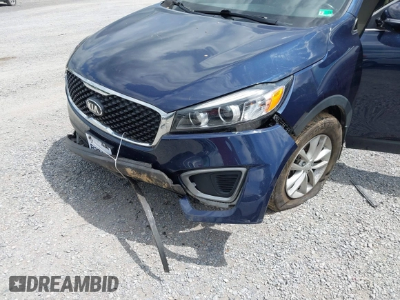 2017 Kia Sorento LX z VIN 5XYPG4A35HG214790, wystawiony jako IAAI lot #42202652 z przebiegiem 89 655 mil mil oraz . Historia ofert i sprzedaży dostępna na DreamBid. Obrazek 6.