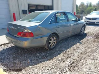 2003 Toyota Avalon XL with VIN 4T1BF28B93U279966, listed as a IAAI auction lot 41894433 with 229,042 mi miles. Bid and sale history available at carsss.com. Image 4.