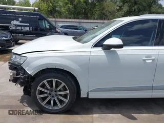 2017 Audi Q7 Premium Plus with VIN WA1LHAF79HD037532, listed as a IAAI auction lot 42549373 with 50,076 mi miles and . Bid and sale history available at DreamBid. Image 20.