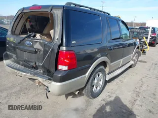 2005 Ford Expedition Eddie Bauer with VIN 1FMFU18555LA39558, listed as a IAAI auction lot 41608822 with 222,057 mi miles. Bid and sale history available at carsss.com. Image 4.