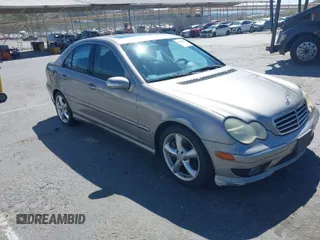 2006 Mercedes-Benz C Sport with VIN WDBRF52H66A859343, listed as a IAAI auction lot 42010021 with 88,815 mi miles. Bid and sale history available at carsss.com. Image 1.