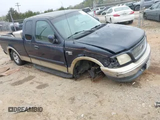 1999 Ford F-150 XL with VIN 1FTRX17L8XNA16906, listed as a IAAI auction lot 41945377 with 249,475 mi miles. Bid and sale history available at carsss.com. Image 1.