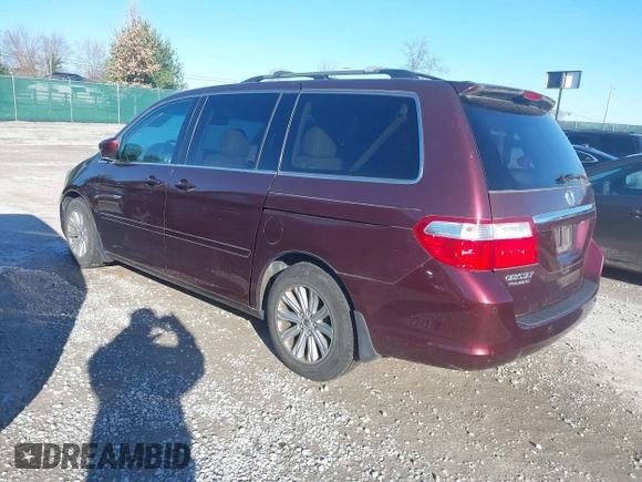 2007 Honda Odyssey Touring z VIN 5FNRL38887B121753, wystawiony jako IAAI lot #40972256 z przebiegiem 152 702 mil mil oraz . Historia ofert i sprzedaży dostępna na DreamBid. Obrazek 3.