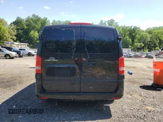 2017 Mercedes-Benz Metris Passenger z VIN WD4PG2EE5H3287071, wystawiony jako Copart lot #57412685 z przebiegiem 155 264 mil mil oraz Tytuł czysty. Historia ofert i sprzedaży dostępna na DreamBid. Obrazek 6.