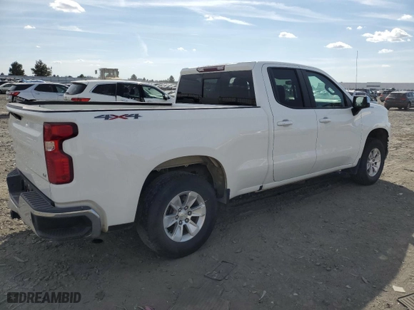 2019 Chevrolet Silverado 1500 LT with VIN 1GCRYDEK2KZ343568, listed as a Copart auction lot 71106664 with 131,737 mi miles and Salvage Title. Bid and sale history available at carsss.com. Image 3.
