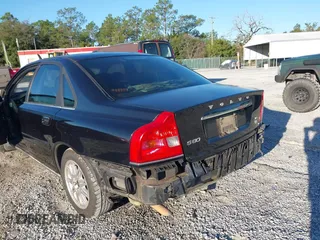 2005 Volvo S80 with VIN YV1TS592051395169, listed as a IAAI auction lot 41202944 with 187,072 mi miles. Bid and sale history available at carsss.com. Image 6.