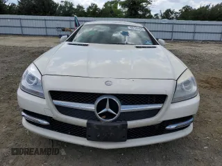 2012 Mercedes-Benz SLK 250 with VIN WDDPK4HA6CF038028, listed as a Copart auction lot 66120405 with 201,771 mi miles and Salvage title. Bid and sale history available at DreamBid. Image 5.