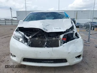 2017 Toyota Sienna XLE Auto Access Seat with VIN 5TDYZ3DC4HS776316, listed as a IAAI auction lot 42096706 with Not provided miles and . Bid and sale history available at DreamBid. Image 12.