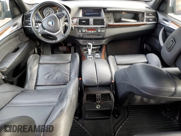 2010 BMW X5 35d with VIN 5UXFF0C58ALT75133, listed as a Copart auction lot 45247735 with 176,410 mi miles and Clean Title. Bid and sale history available at carsss.com. Image 8.
