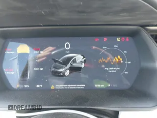 2019 Tesla Model X 75D with VIN 5YJXCBE22KF184504, listed as a IAAI auction lot 41802023 with 137,094 mi miles. Bid and sale history available at carsss.com. Image 7.