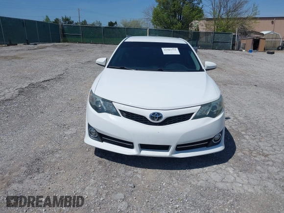 2013 Toyota Camry L with VIN 4T1BF1FK8DU218865, listed as a IAAI auction lot 41983521 with 139,533 mi miles. Bid and sale history available at carsss.com. Image 12.