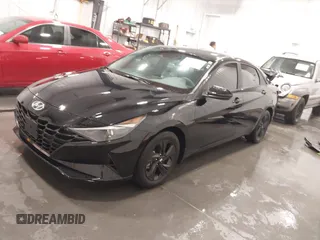 2023 Hyundai Elantra SEL z VIN KMHLM4AG3PU526870, wystawiony jako IAAI lot #41471456 z przebiegiem 33 252 mil mil oraz . Historia ofert i sprzedaży dostępna na DreamBid. Obrazek 19.