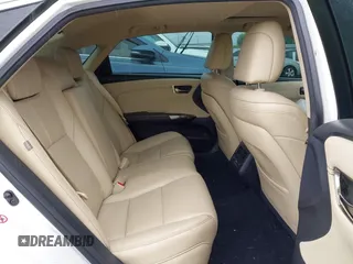 2013 Toyota Avalon XLE z VIN 4T1BK1EBXDU028546, wystawiony jako IAAI lot #42352506 z przebiegiem 144 139 mil mil oraz . Historia ofert i sprzedaży dostępna na DreamBid. Obrazek 8.