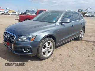 2012 Audi Q5 3.2L Premium Plus with VIN WA1DKAFP8CA115217, listed as a IAAI auction lot 42080098 with 97,187 mi miles. Bid and sale history available at carsss.com. Image 2.