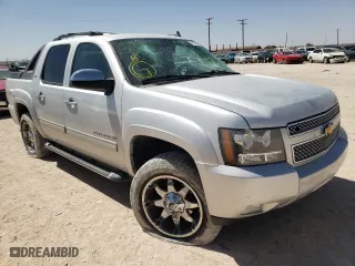 2012 Chevrolet Avalanche LT with VIN 3GNTKFE71CG210369, listed as a Copart auction lot 42892892 with 124,699 mi miles and Salvage Title. Bid and sale history available at carsss.com. Image 1.