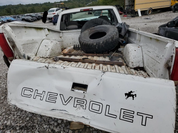 1998 Chevrolet C/K 3500 with VIN 1GCHK39R4WF069909, listed as a Copart auction lot 72294094 with NaN miles and Salvage Title. Bid and sale history available at carsss.com. Image 6.