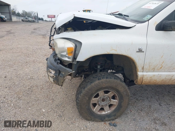 2007 Dodge Ram 2500 SLT with VIN 1D7KS28C97J569114, listed as a IAAI auction lot 41763621 with 363,860 mi miles. Bid and sale history available at carsss.com. Image 22.