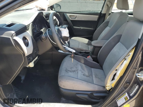 2019 Toyota Corolla L z VIN 5YFBURHE6KP876372, wystawiony jako Copart lot #55990925 z przebiegiem 72 108 mil mil oraz Szkoda całkowita • Salvage title. Historia ofert i sprzedaży dostępna na DreamBid. Obrazek 7.