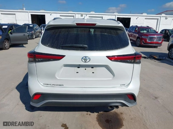 2023 Toyota Highlander L with VIN 5TDKDRAH5PS024632, listed as a IAAI auction lot 41471446 with 20,477 mi miles. Bid and sale history available at carsss.com. Image 16.