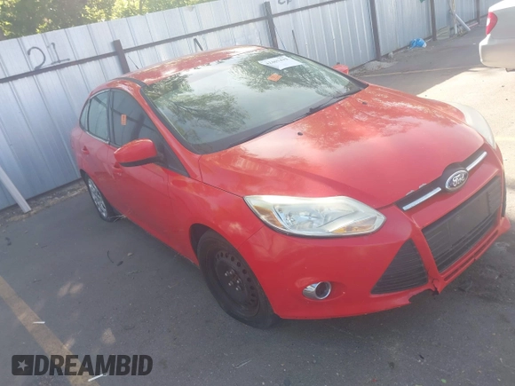 2012 Ford Focus SE z VIN 1FAHP3F2XCL454967, wystawiony jako IAAI lot #42467432 z przebiegiem Nie podano mil oraz . Historia ofert i sprzedaży dostępna na DreamBid. Obrazek 1.