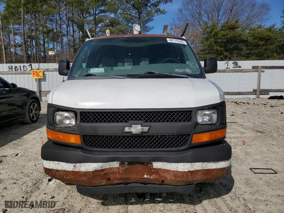 2005 Chevrolet Express Cargo Van with VIN 1GCGG25V151197868, listed as a Copart auction lot 48176545 with 152,730 mi miles and Clean Title. Bid and sale history available at carsss.com. Image 5.