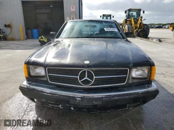 1982 MERCEDES-BENZ 380-CLASS SEC z VIN WDBCA43A1CB001087, wystawiony jako Copart lot #80049454 z przebiegiem 62 785 mil mil oraz Czysty tytuł • Clean title. Historia ofert i sprzedaży dostępna na DreamBid. Obrazek 5.