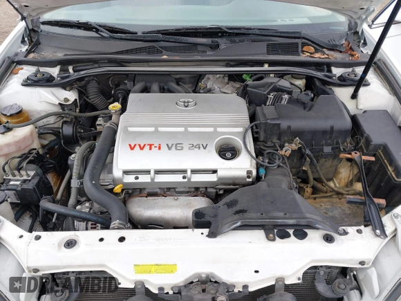 2004 Toyota Camry LE with VIN 4T1BF32K14U067269, listed as a IAAI auction lot 41528507 with 208,346 mi miles. Bid and sale history available at carsss.com. Image 10.