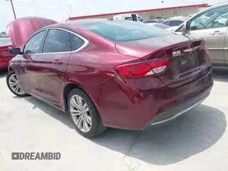 2015 Chrysler 200 Limited z VIN 1C3CCCAB8FN555591, wystawiony jako IAAI lot #42277127 z przebiegiem 145 745 mil mil oraz . Historia ofert i sprzedaży dostępna na DreamBid. Obrazek 3.