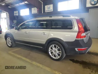 2016 Volvo XC70 T5 Premier with VIN YV4612NK9G1268060, listed as a Copart auction lot 49958115 with 168,591 mi miles and Clean Title. Bid and sale history available at DreamBid. Image 2.
