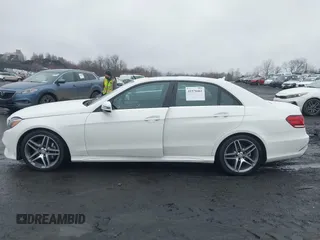2016 Mercedes-Benz E 400 with VIN WDDHF6HB8GB179547, listed as a IAAI auction lot 41570461 with 147,765 mi miles and . Bid and sale history available at carsss.com. Image 14.