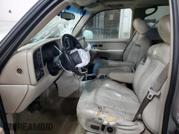 2002 Chevrolet Suburban LS with VIN 1GNFK16Z12J230280, listed as a Copart auction lot 45715015 with 0 mi miles and Salvage Title. Bid and sale history available at carsss.com. Image 7.