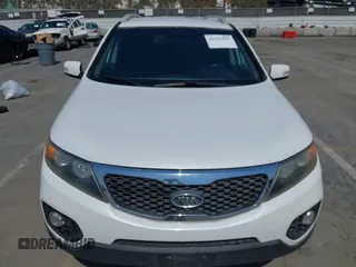 2013 Kia Sorento LX with VIN 5XYKT3A61DG317094, listed as a IAAI auction lot 42747947 with 235,917 mi miles and . Bid and sale history available at DreamBid. Image 6.