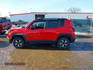2022 Jeep Renegade Trailhawk with VIN ZACNJDC18NPN60863, listed as a IAAI auction lot 41610300 with 18,018 mi miles and . Bid and sale history available at DreamBid. Image 14.